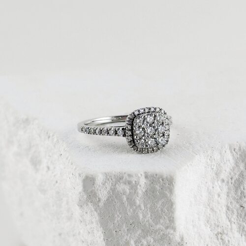 Кольцо с бриллиантами из белого золота 585 пробы