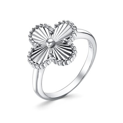 Кольцо "Клевер" из серебра 925 пробы