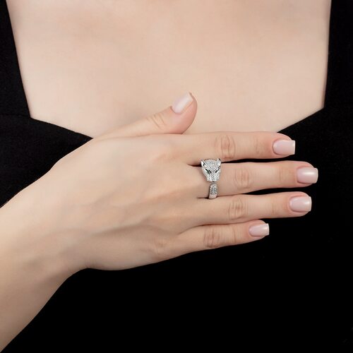 Кольцо с фианитами и эмалью из серебра 925 пробы 