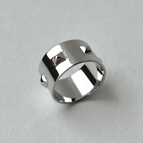 Кольцо из серебра 925 пробы