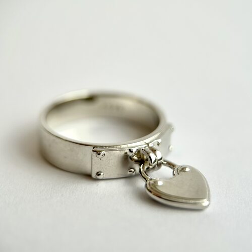 Кольцо "Сердце" из серебра 925 пробы