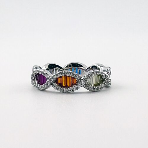 Кольцо с фианитами из серебра 925 пробы