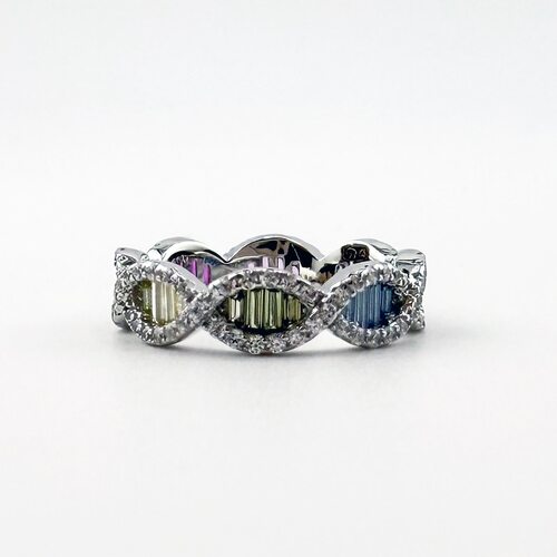 Кольцо с фианитами из серебра 925 пробы