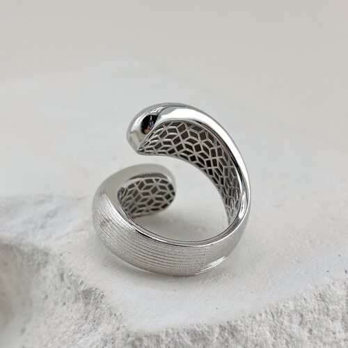 Кольцо из серебра 925 пробы