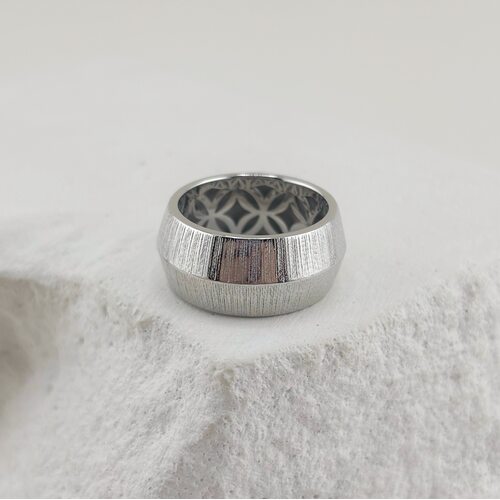 Кольцо из серебра 925 пробы