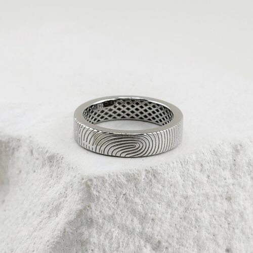 Кольцо из серебра 925 пробы