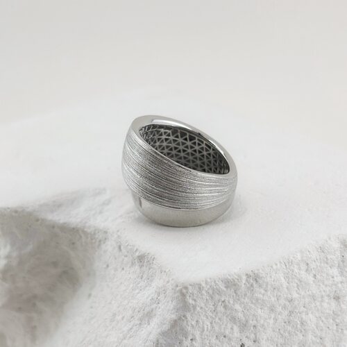 Кольцо из серебра 925 пробы