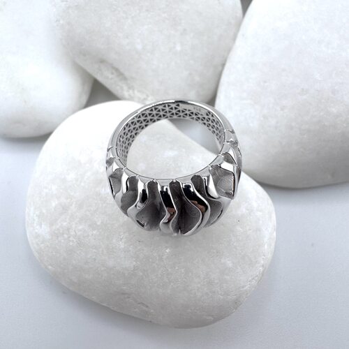 Кольцо из серебра 925 пробы