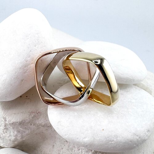 Кольцо из серебра 925 пробы с позолотой