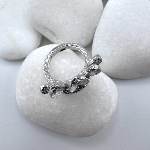 Кольцо с фианитами из серебра 925 пробы