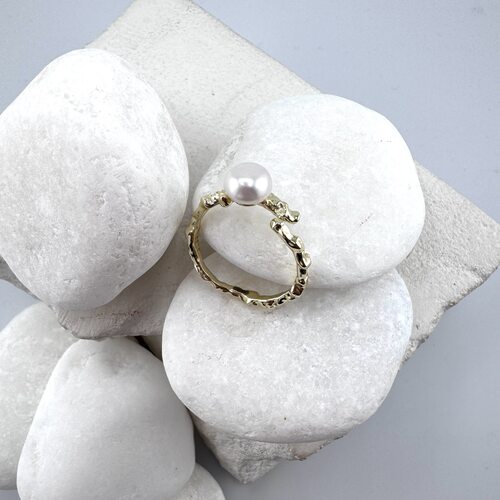 Кольцо с жемчугом из серебра 925 пробы с позолотой