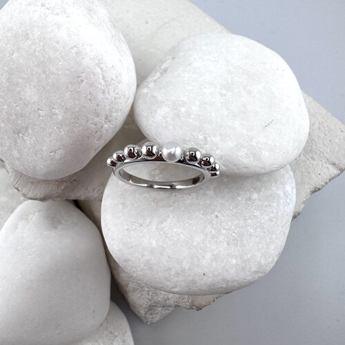 Кольцо с жемчугом из серебра 925 пробы