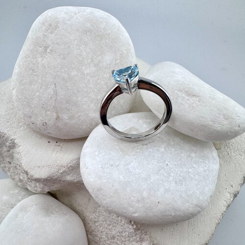 Кольцо "Сердце" с фианитом из серебра 925 пробы