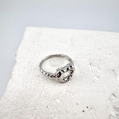 Кольцо из серебра 925 пробы