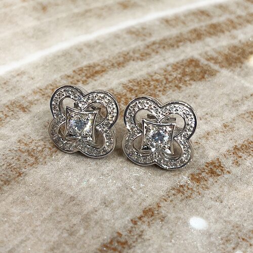 Серьгим "Клевера" с бриллиантами из белого золота 585 пробы