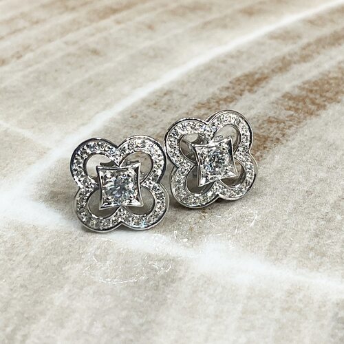 Серьгим "Клевера" с бриллиантами из белого золота 585 пробы