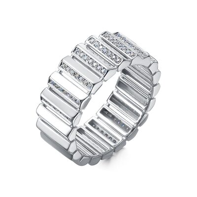 Кольцо с фианитами из серебра 925 пробы