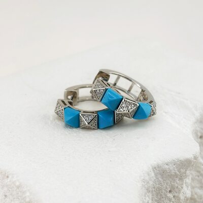 Серьги с фианитами и бирюзой из серебра 925 пробы