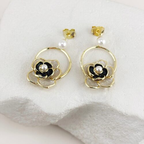 Серьги "Цветы" с эмалью и перламутром из серебра 925 пробы с позолотой