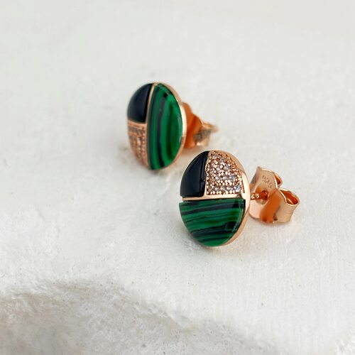 Серьги с фианитами, малахитом и ониксом из серебра 925 пробы с позолотой