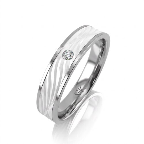 Кольцо обручальное с фианитом и керамикой из белого золота 585 пробы