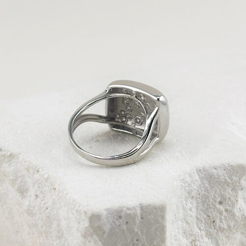 Кольцо с фианитами из серебра 925 пробы арт. SR31799-BW