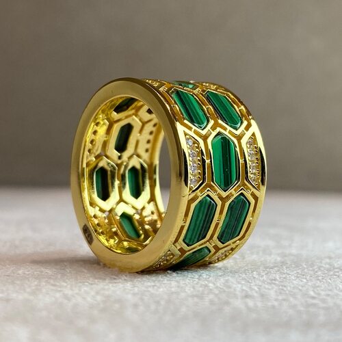 Кольцо с фианитами и малахитом из серебра 925 пробы