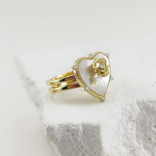 Кольцо "Сердце и цветок" с фианитами и перламутром из серебра 925 пробы с позолотой
