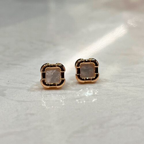 Пуссеты с перламутром из золота 585 пробы