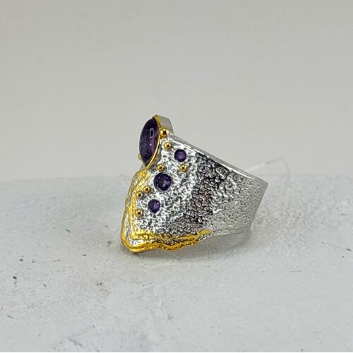 Кольцо с аметистами из серебра 925 пробы с позолотой