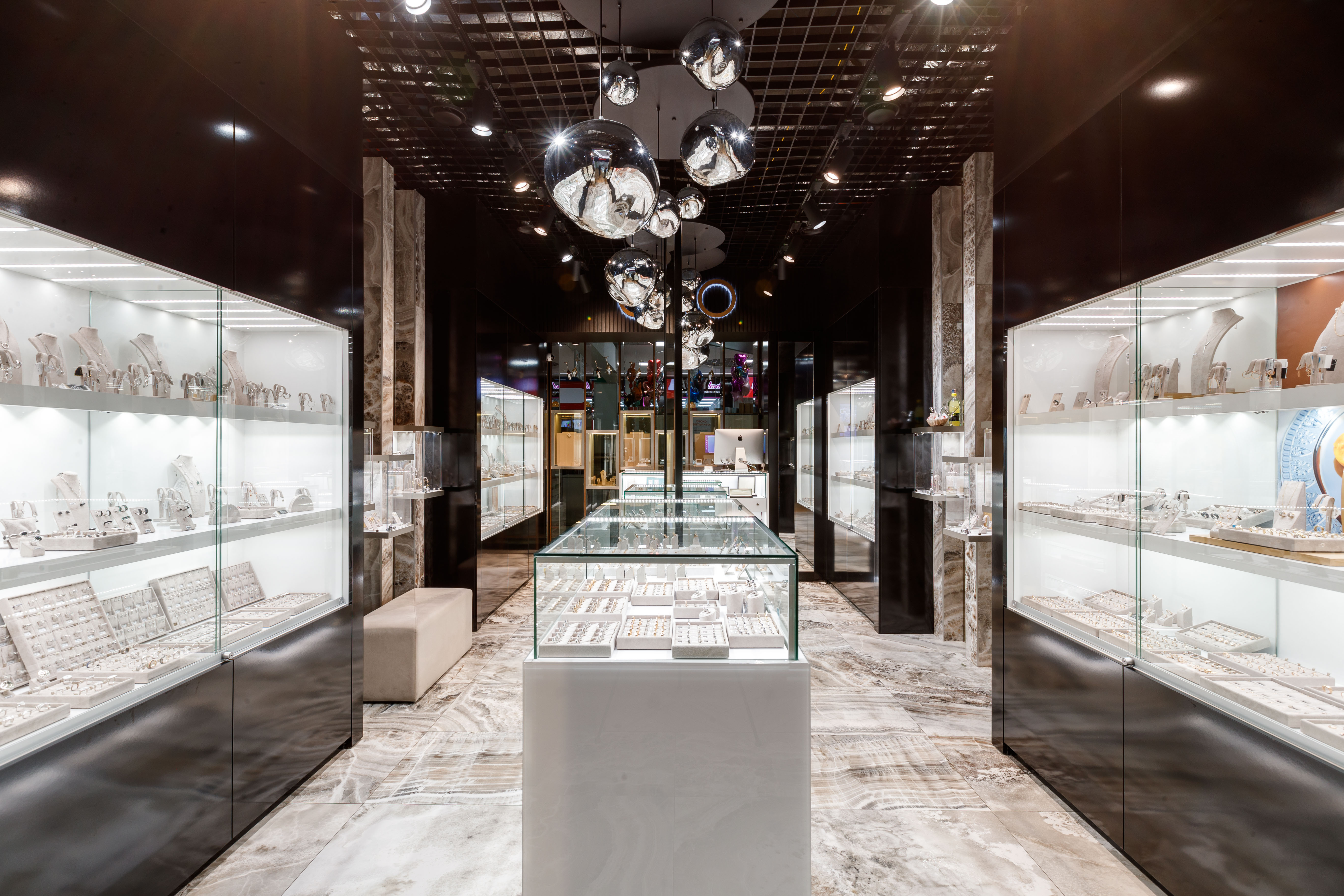 Торговый центр «Dana Mall»