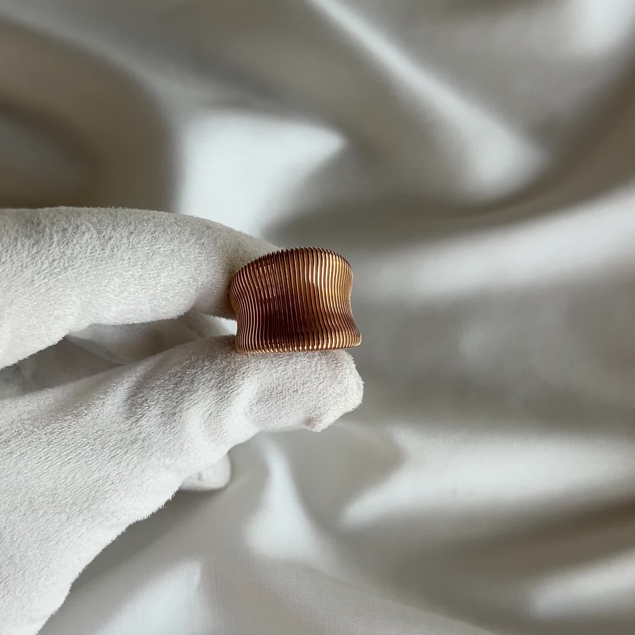 Кольцо из золота 585 пробы арт. 00046-10-010001-00