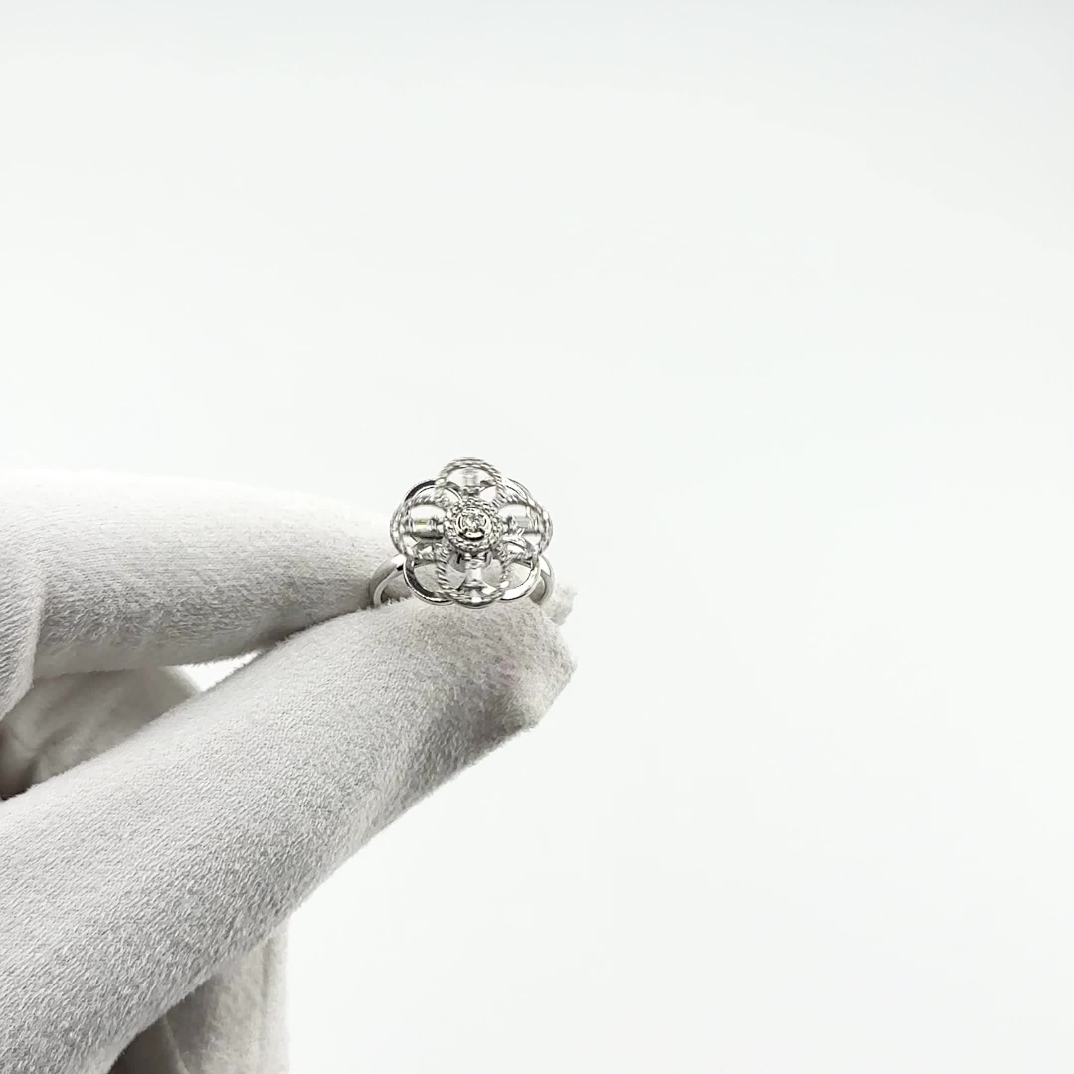 Кольцо "Цветок" с бриллиантами из белого золота 585 пробы арт. 01-03219-03-001-07-03