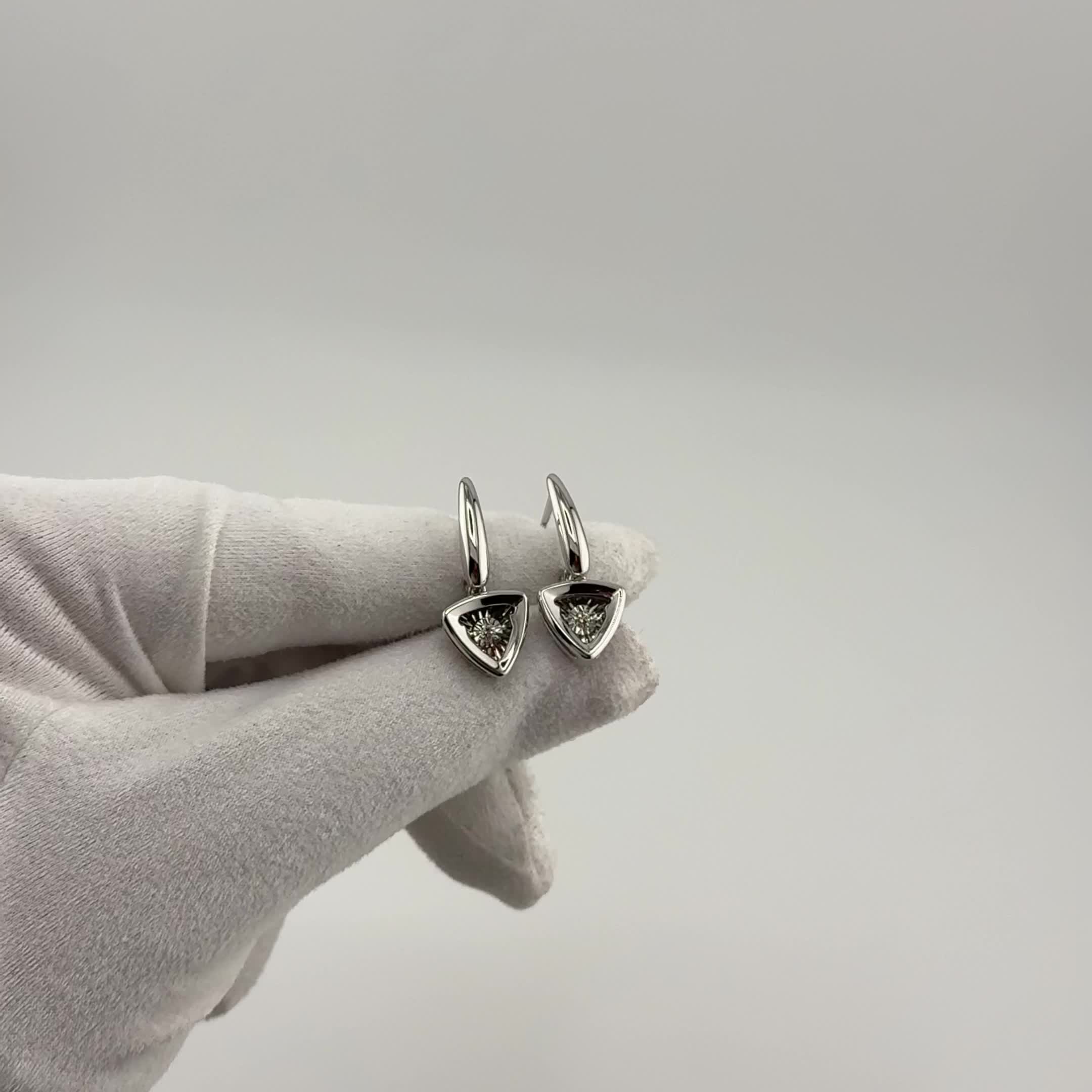 Серьги с танцующими бриллиантами из белого золота 585 пробы арт. 02-12-51129-11-00-1