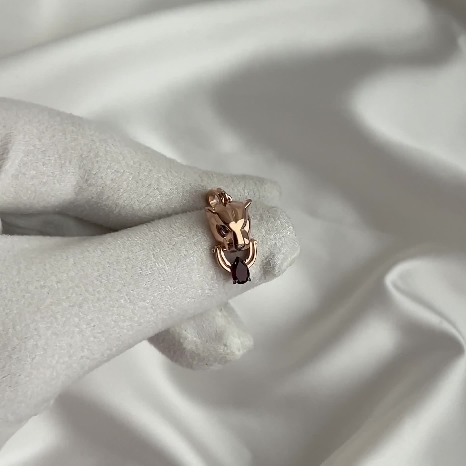 Подвеска "Пантера" с гранатом из золота 585 пробы арт. 03-3629-00-204-1110