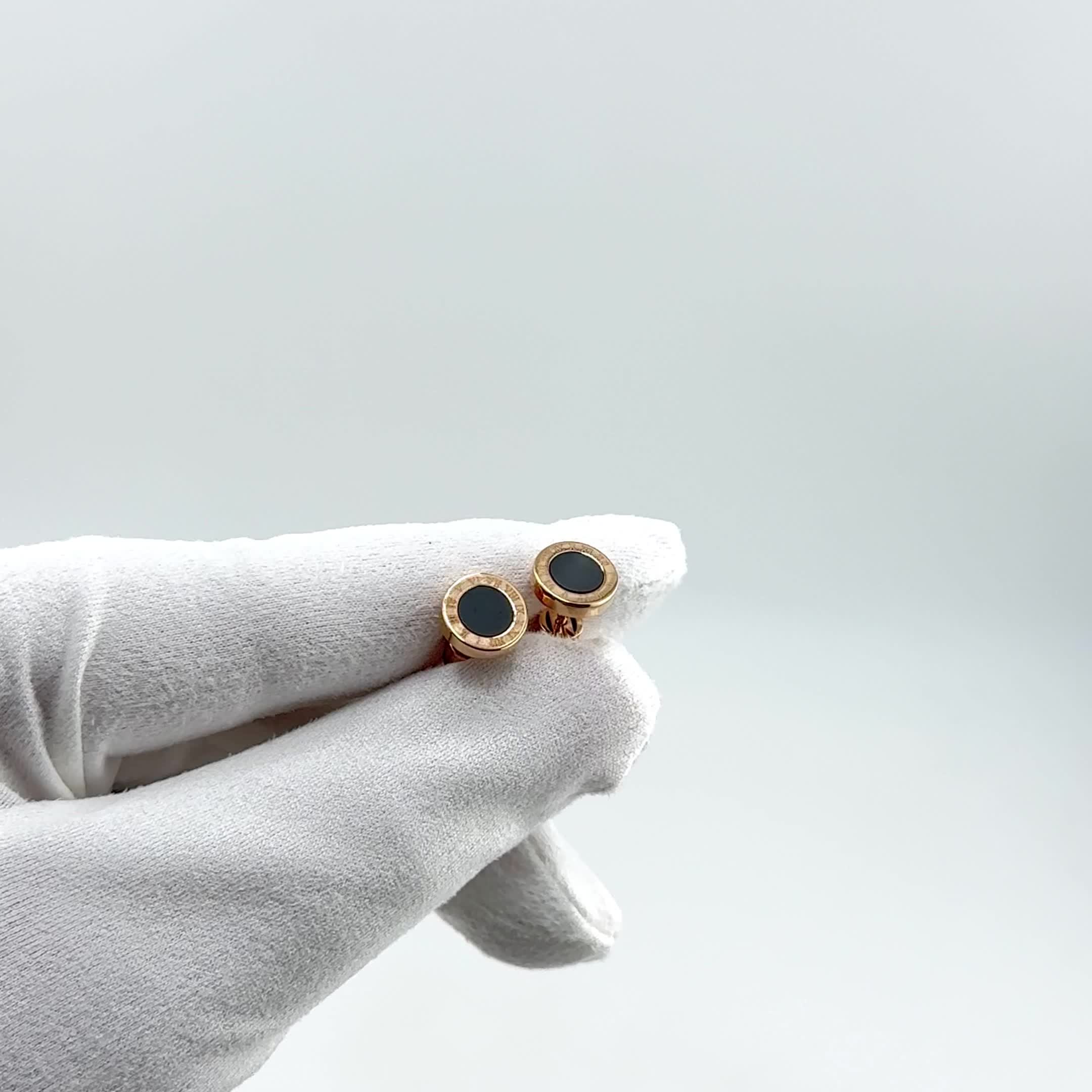 Серьги с ониксом из золота 585 пробы арт. 050150