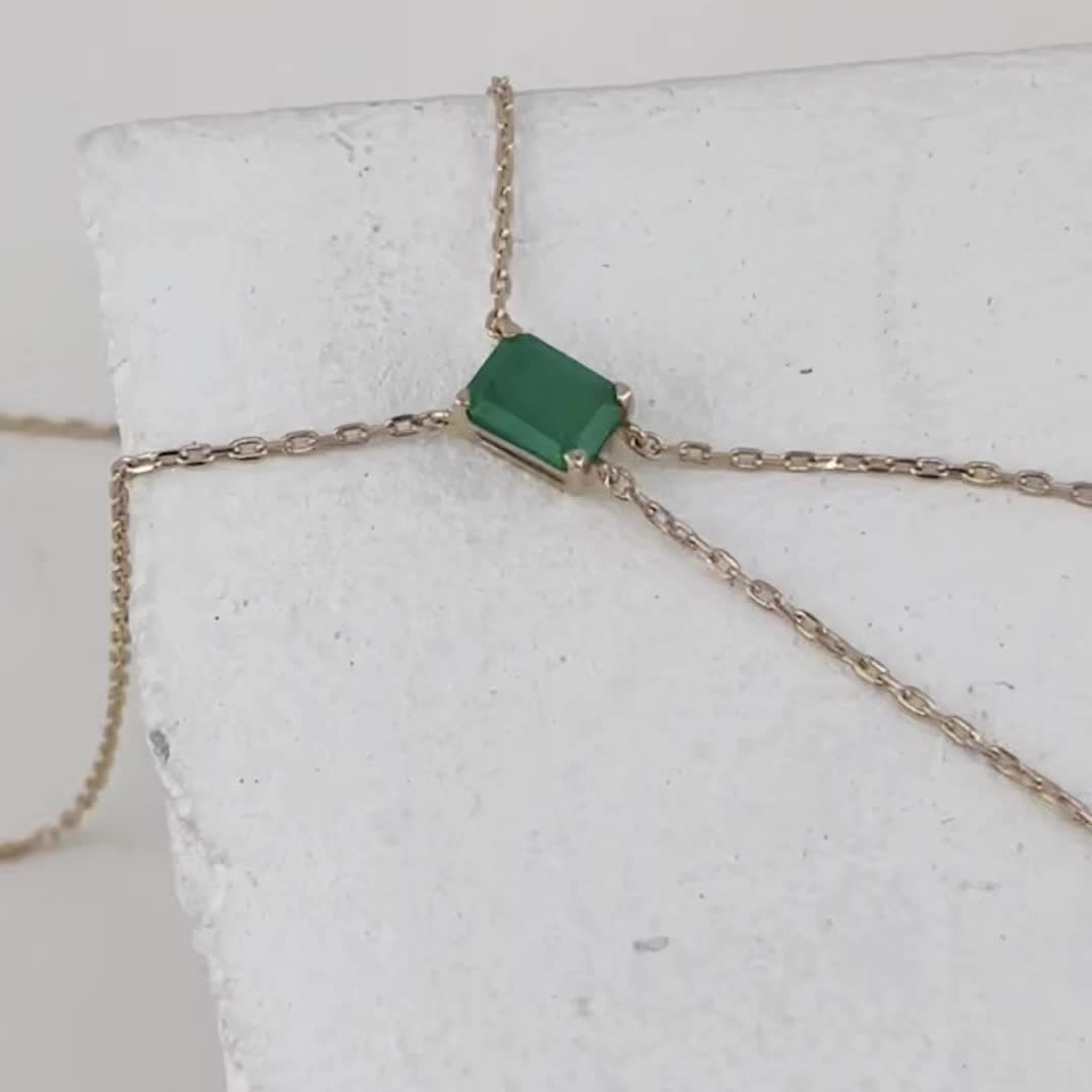 Колье с изумрудом и бриллиантами из золота 585 пробы арт. 06-P0604-01-110-01-01