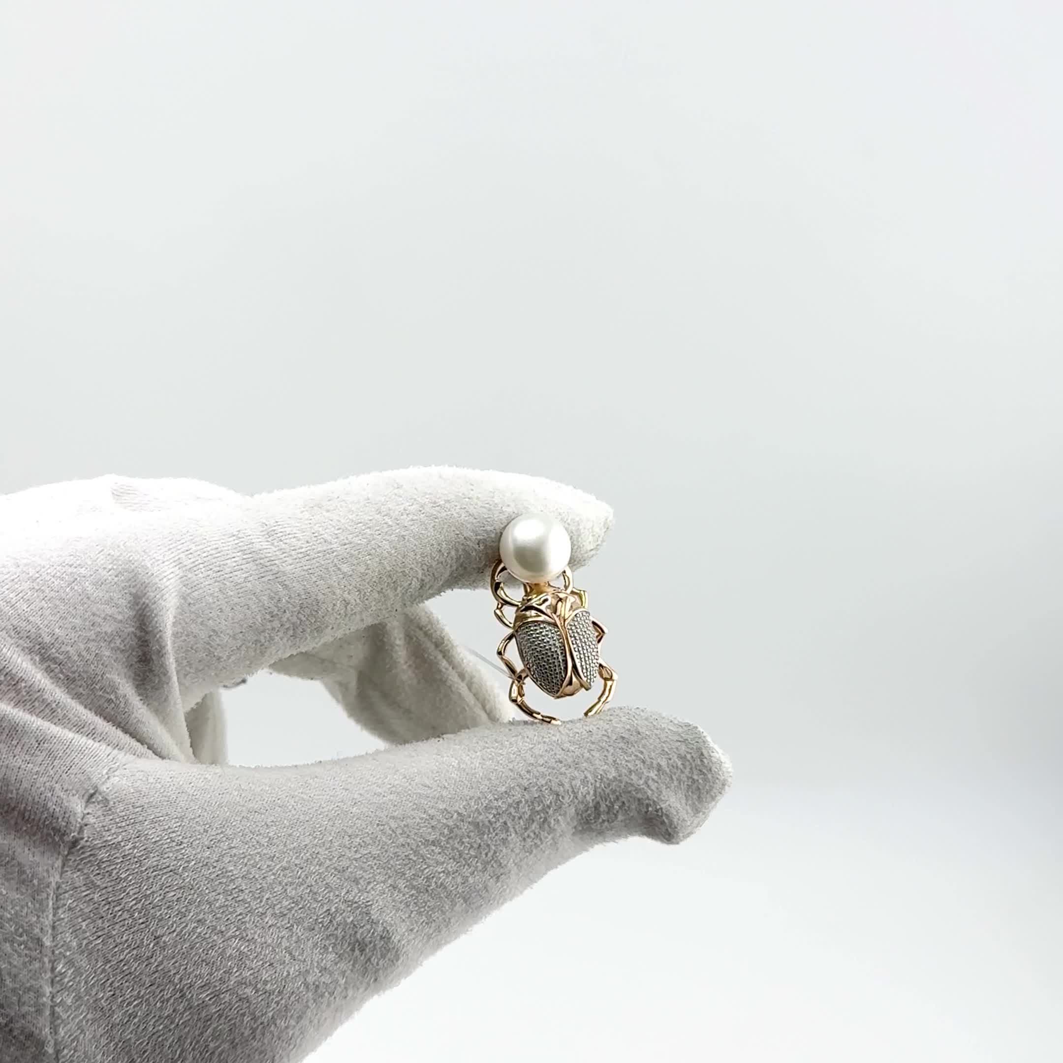 Брошь "Жук" с жемчугом из золота 585 пробы арт. 07-1-101-0500-011