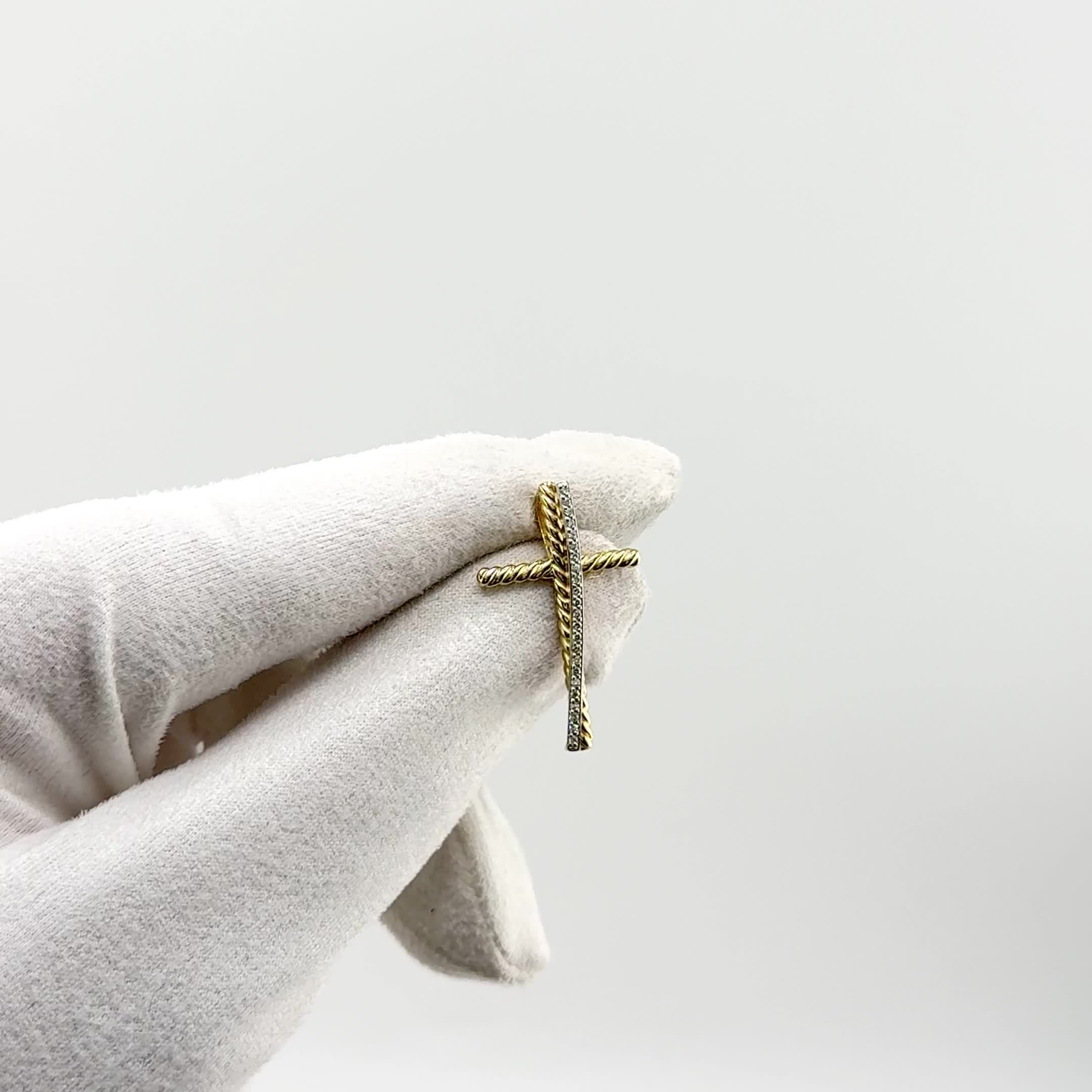 Декоративный крест с бриллиантами из желтого золота 585 пробы арт. 08-00134-05-001-01-01