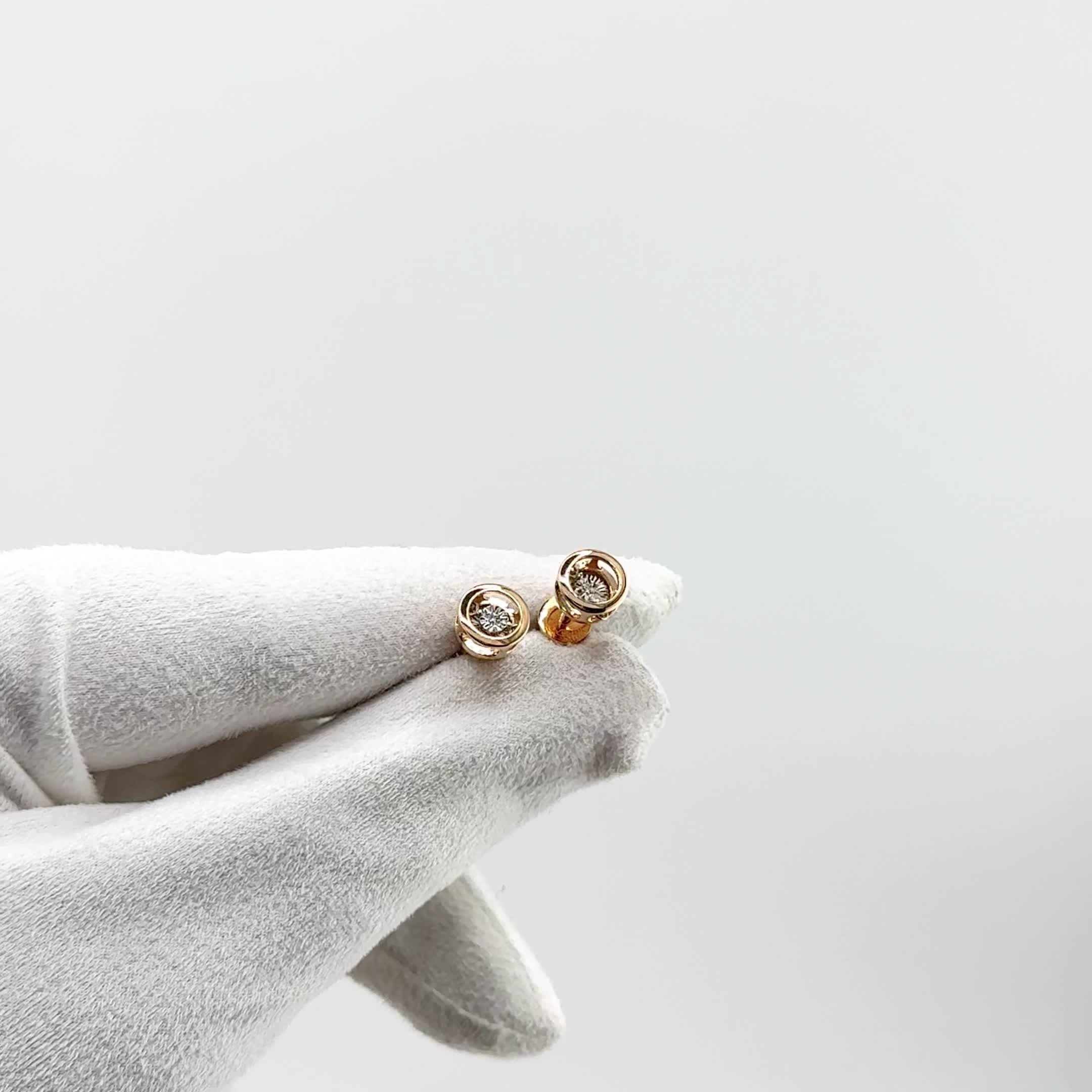 Пуссеты с танцующими бриллиантами из золота 585 пробы арт. 09-02996-02-001-02-01