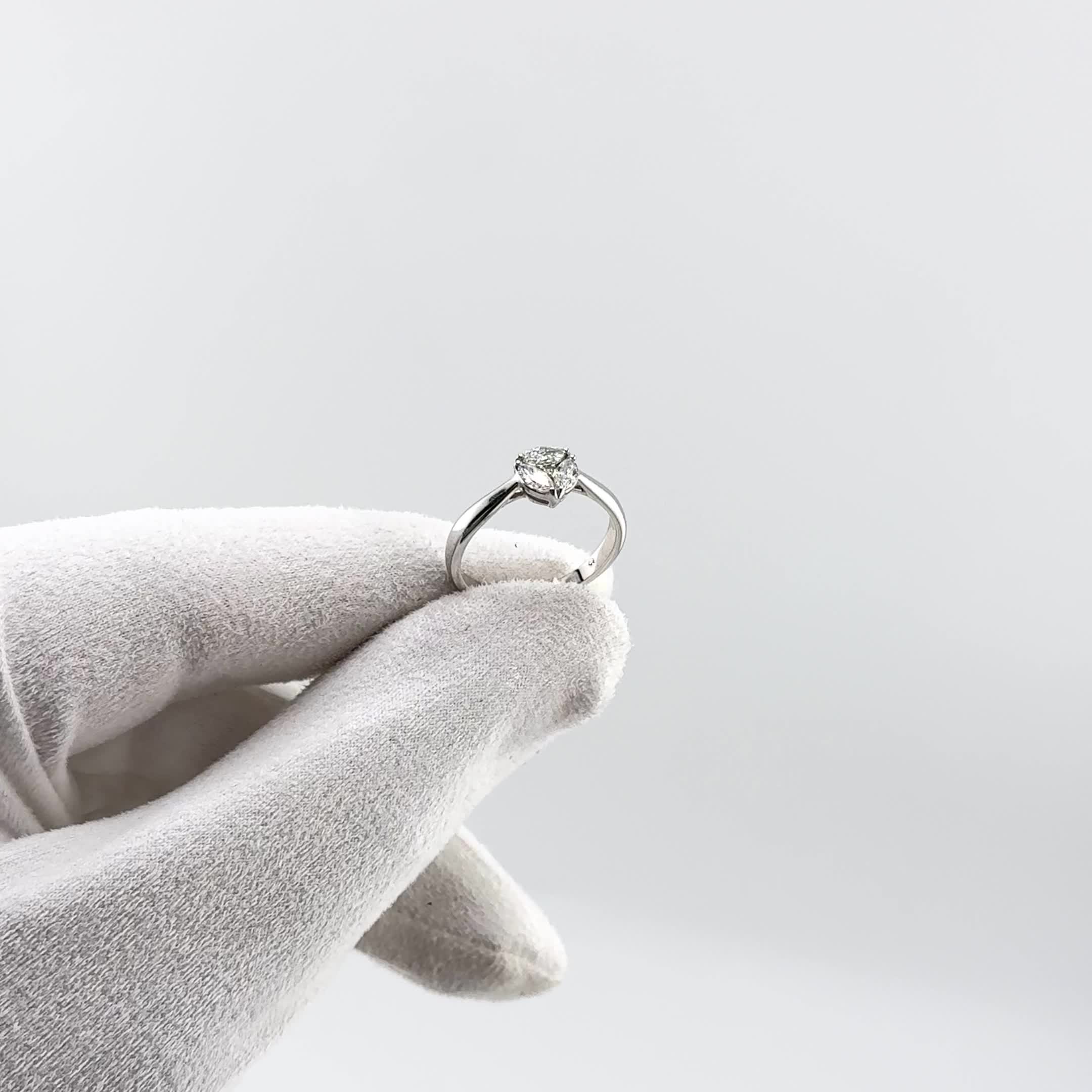 Кольцо с бриллиантами из белого золота 585 пробы арт. 1012246-3