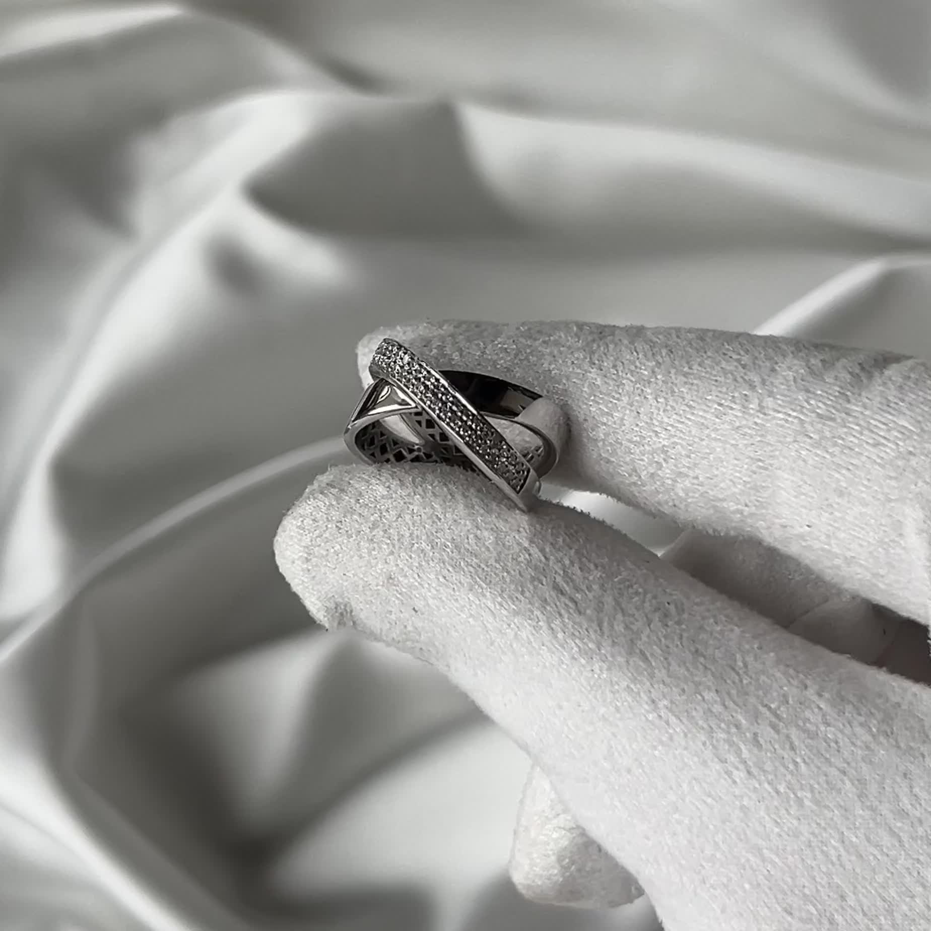 Кольцо с бриллиантами из белого золота 585 пробы арт. 1012539-3