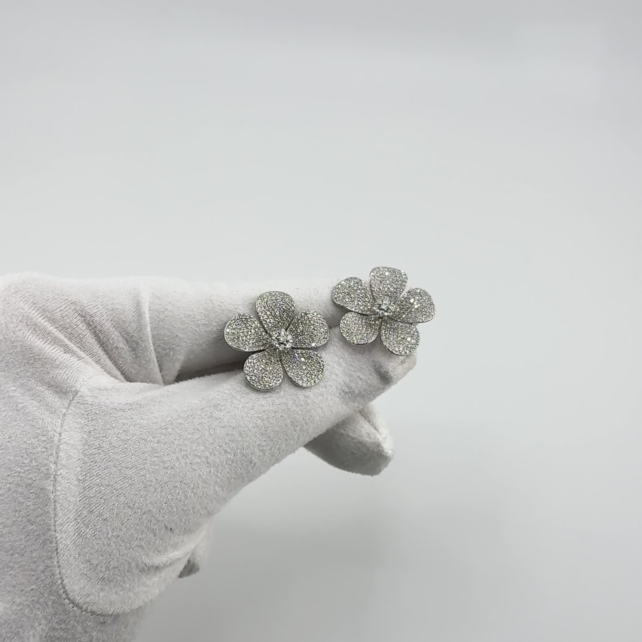Серьги "Цветы" с бриллиантами из белого золота 585 пробы арт. 1022438-3