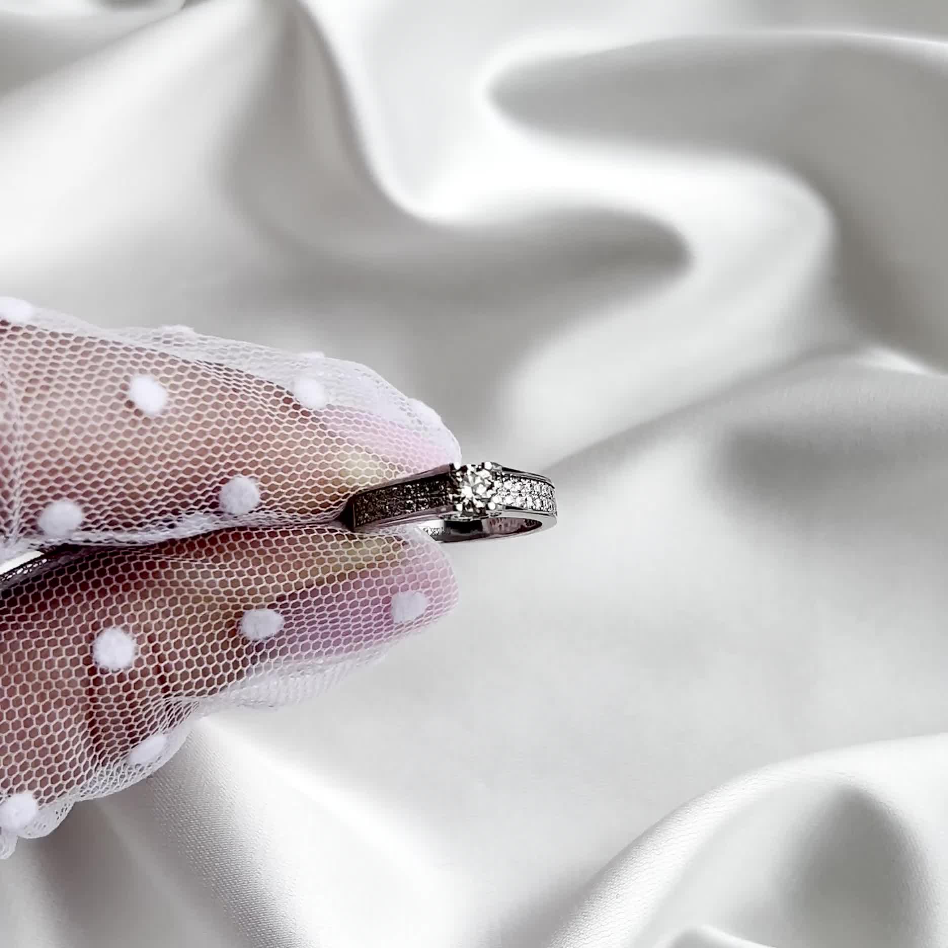 Кольцо с бриллиантами из белого золота 585 пробы арт. 11-1773-1000