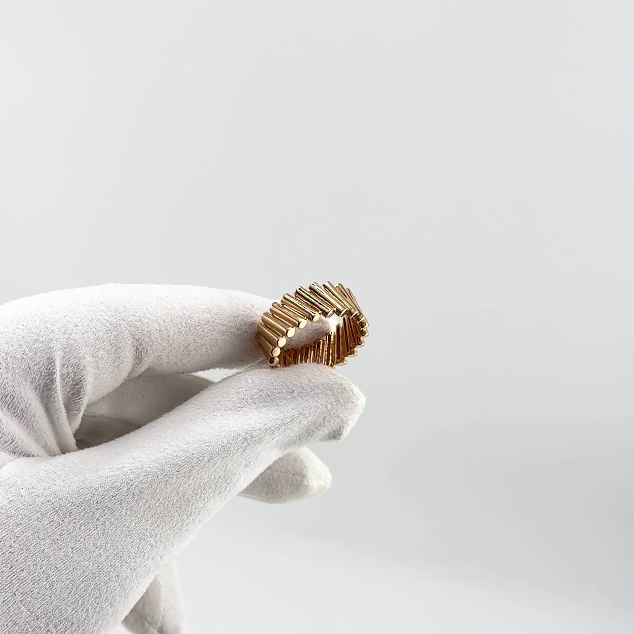 Кольцо из золота 585 пробы арт. 110888