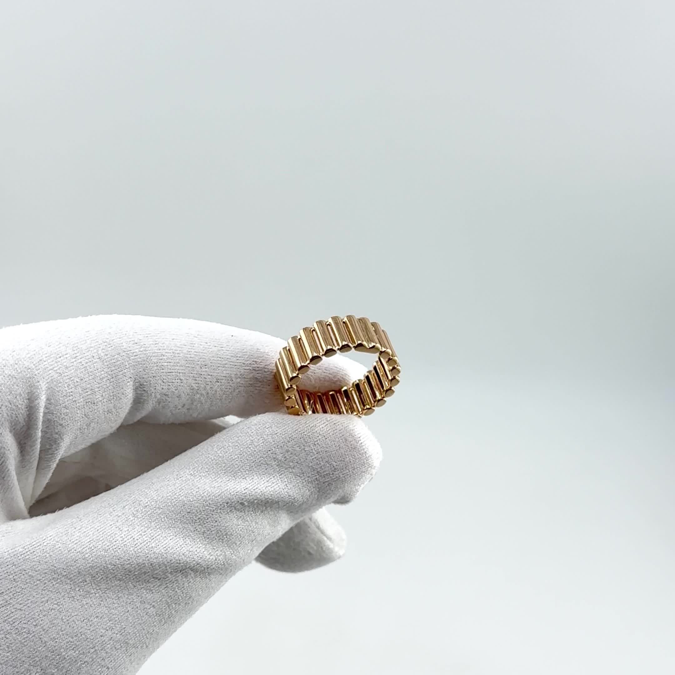 Кольцо из золота 585 пробы арт. 110893