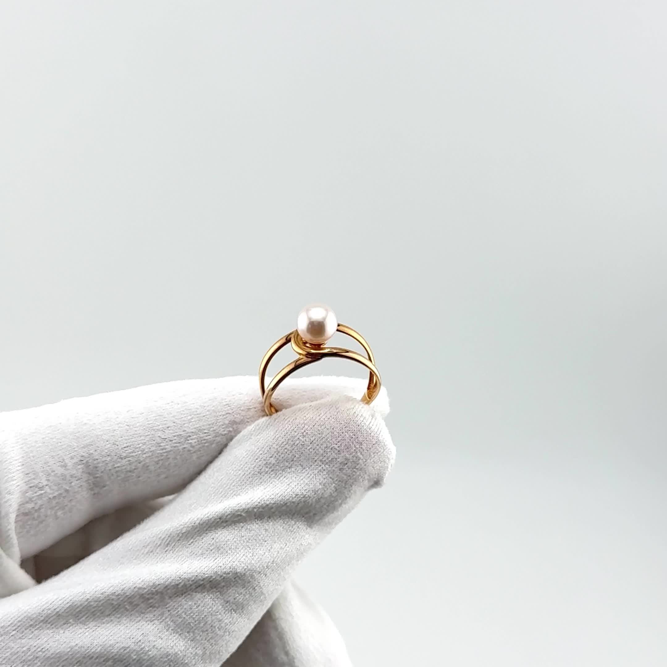 Кольцо с жемчугом из золота 585 пробы арт. 11804166