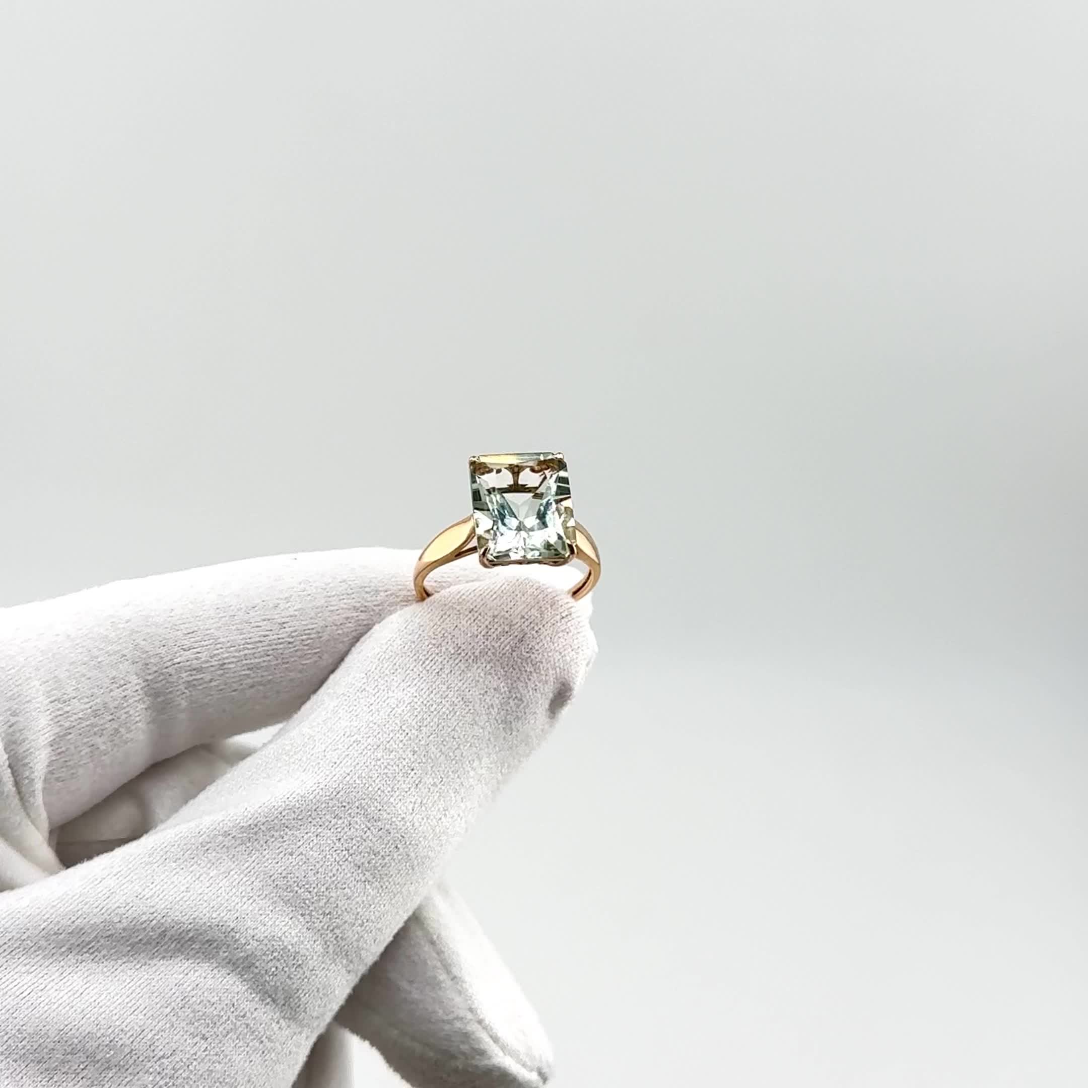 Кольцо с аметистом из золота 585 пробы арт. 11804479