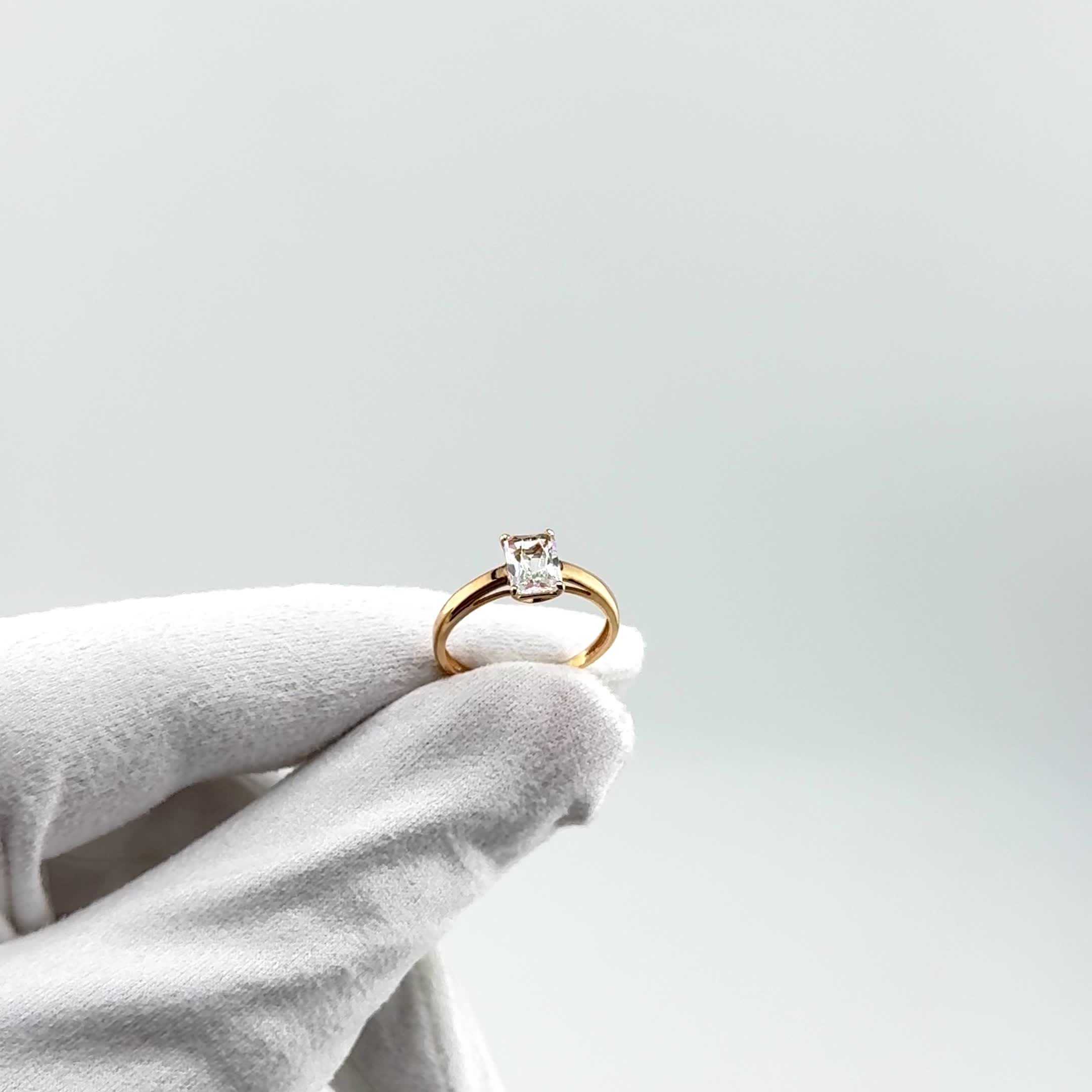 Кольцо с кварцем из золота 585 пробы арт. 11804635