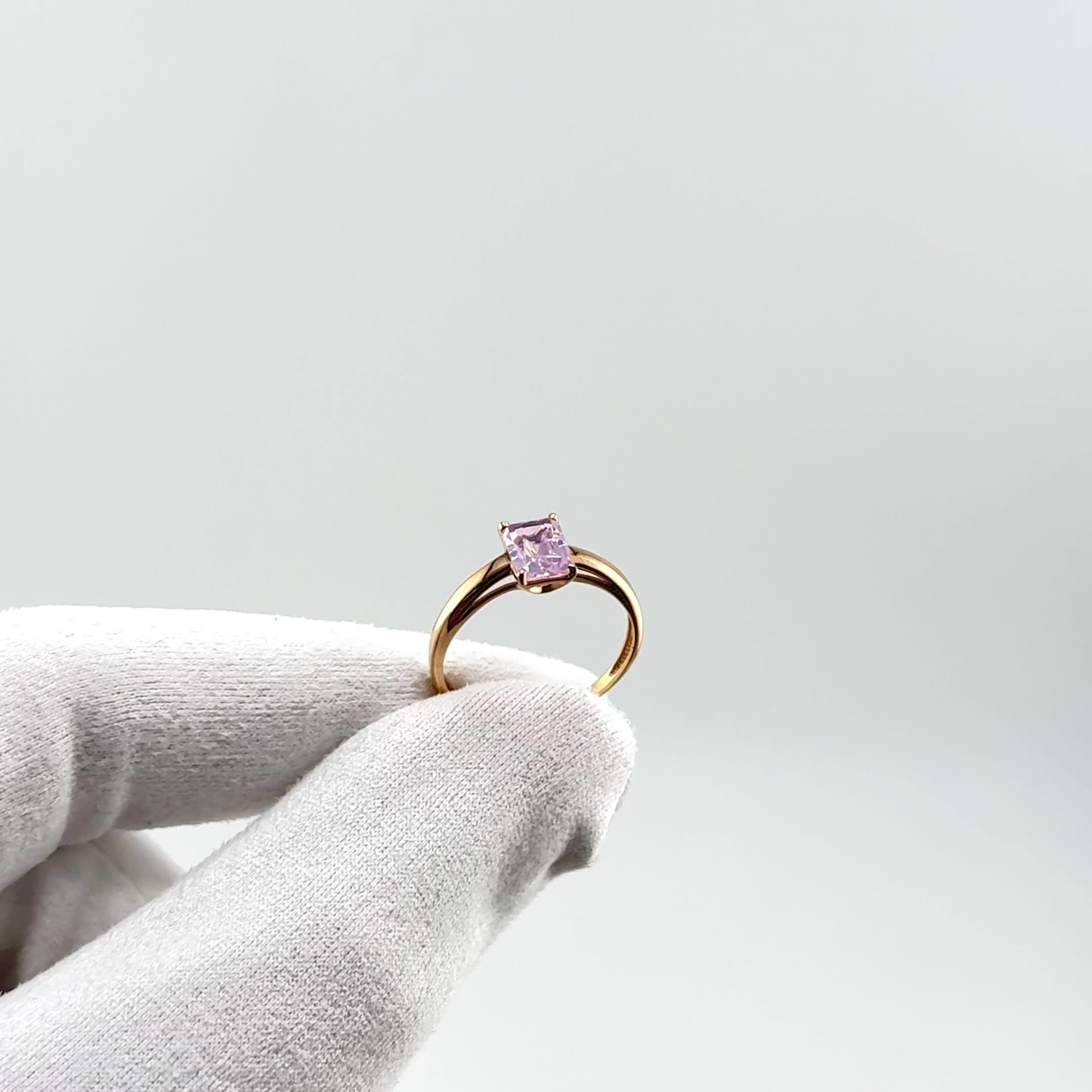 Кольцо с кварцем из золота 585 пробы арт. 11804635